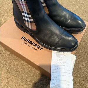 Burberry Black Leather Chukka Boots with Signature Check Side Panels - Men's